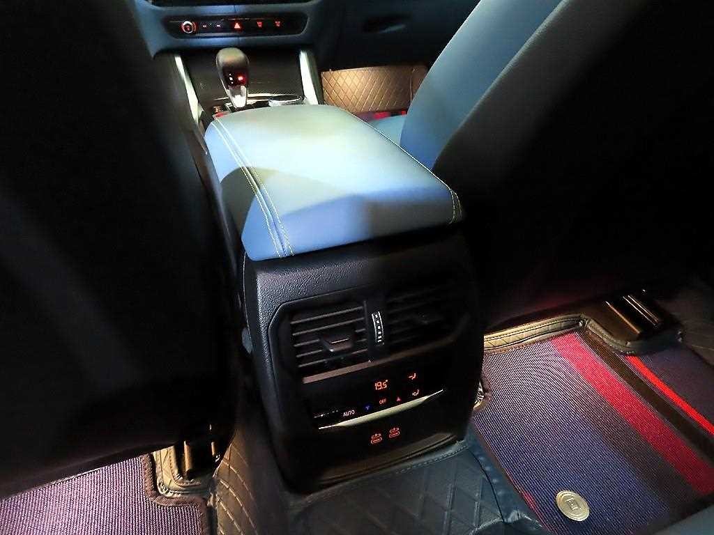 BMW 3시리즈 M3 6세대 컴패티션 M xDrive 이미지 17
