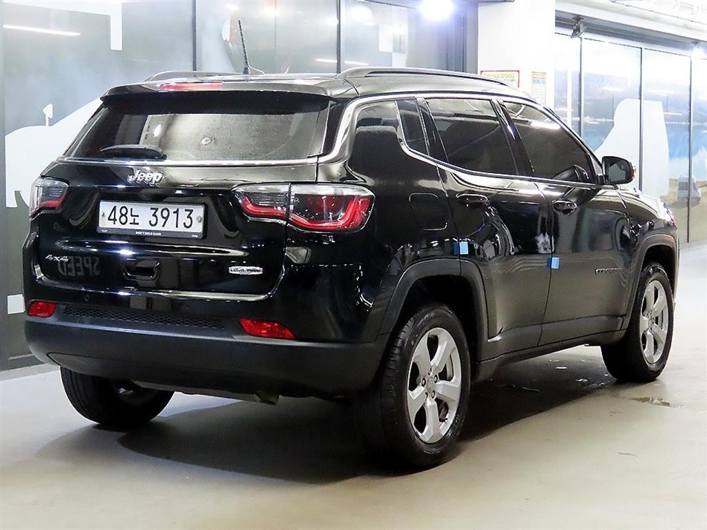 지프 컴패스 컴패스 2세대 2.4 AWD 론지튜드 이미지 4