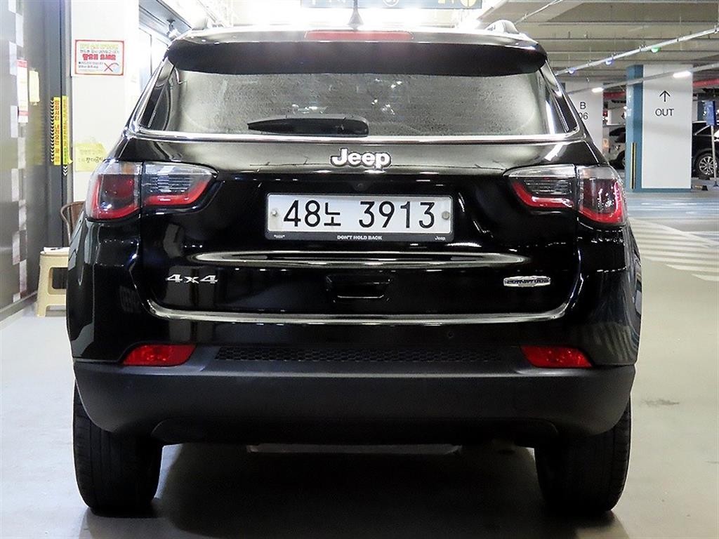 지프 컴패스 컴패스 2세대 2.4 AWD 론지튜드 이미지 5