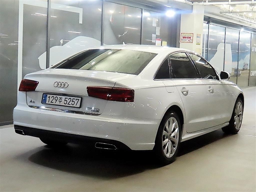 아우디 A6 뉴A6 35 TDI 콰트로 프리미엄 이미지 4