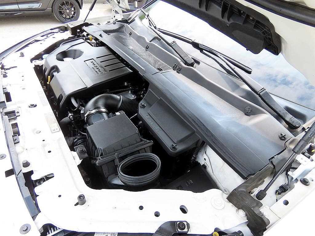 재규어 E-PACE D180 S 이미지 19
