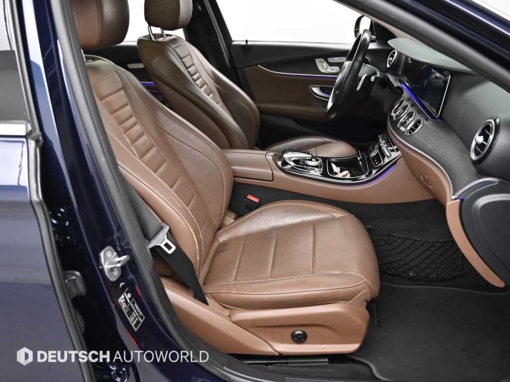 벤츠 E 클래스 E-클래스 W213 E300 4MATIC 아방가르드인텔리전트드라이브 이미지 10