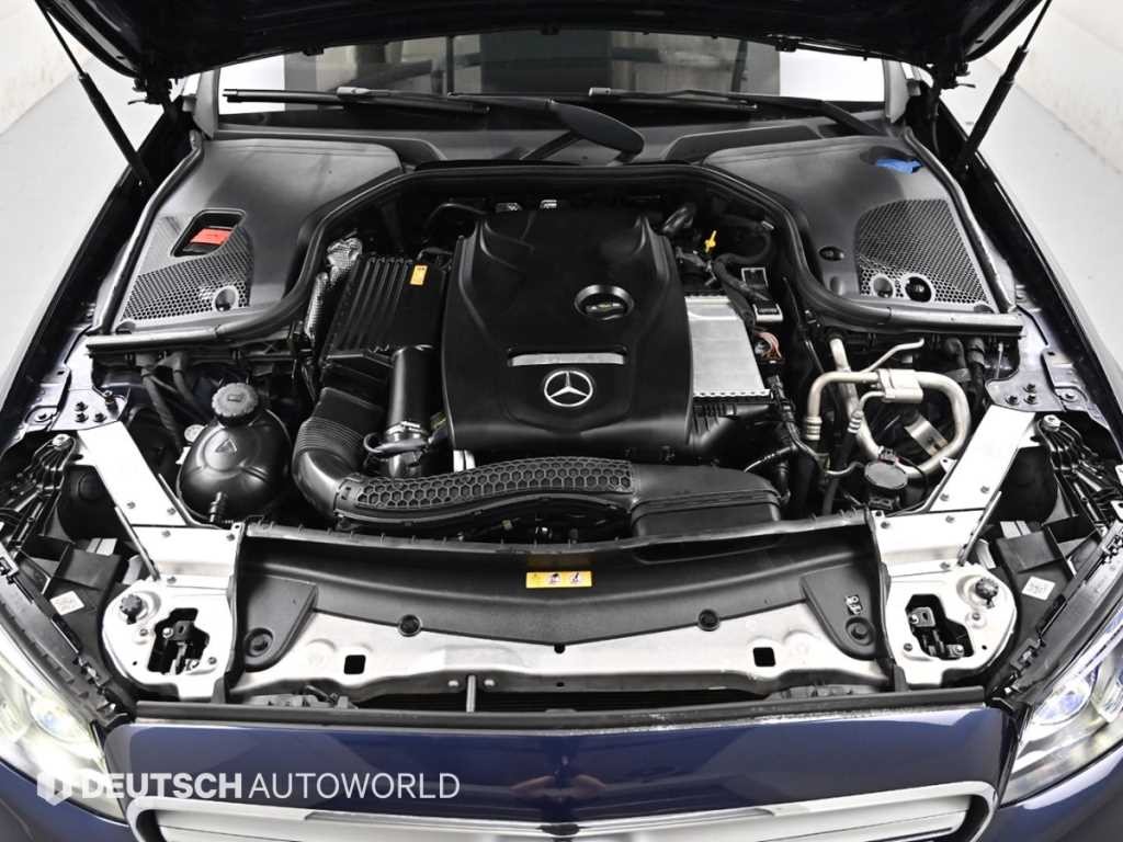벤츠 E 클래스 E-클래스 W213 E300 4MATIC 아방가르드인텔리전트드라이브 이미지 6