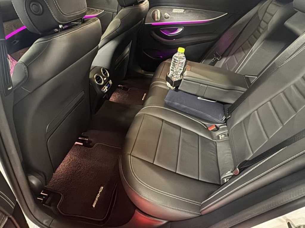 벤츠 E 클래스 E-클래스 W213 E300 4MATIC AMG LINE 이미지 14