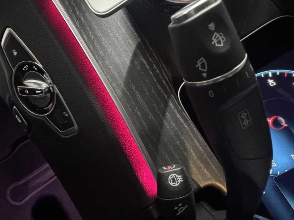 벤츠 E 클래스 E-클래스 W213 E300 4MATIC AMG LINE 이미지 18