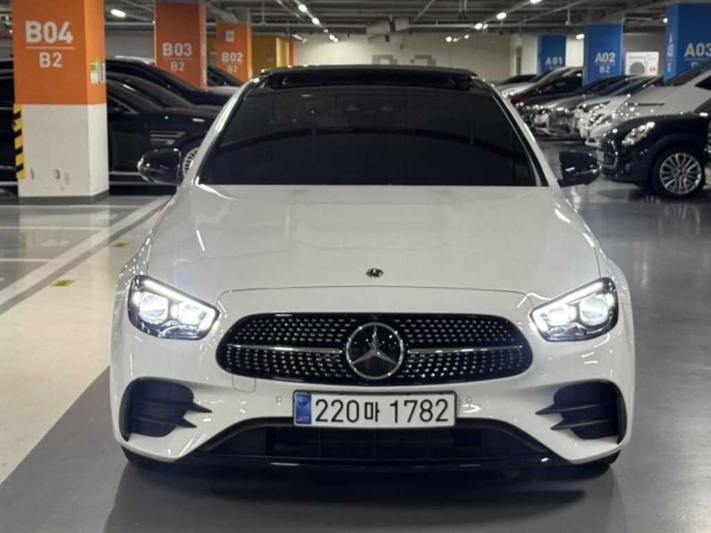 벤츠 E 클래스 E-클래스 W213 E300 4MATIC AMG LINE 이미지 2
