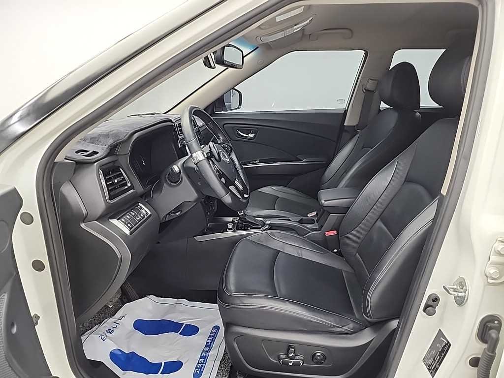 KG모빌리티(쌍용) 티볼리 베리 뉴 티볼리 2WD 가솔린 1.5 V5 이미지 12