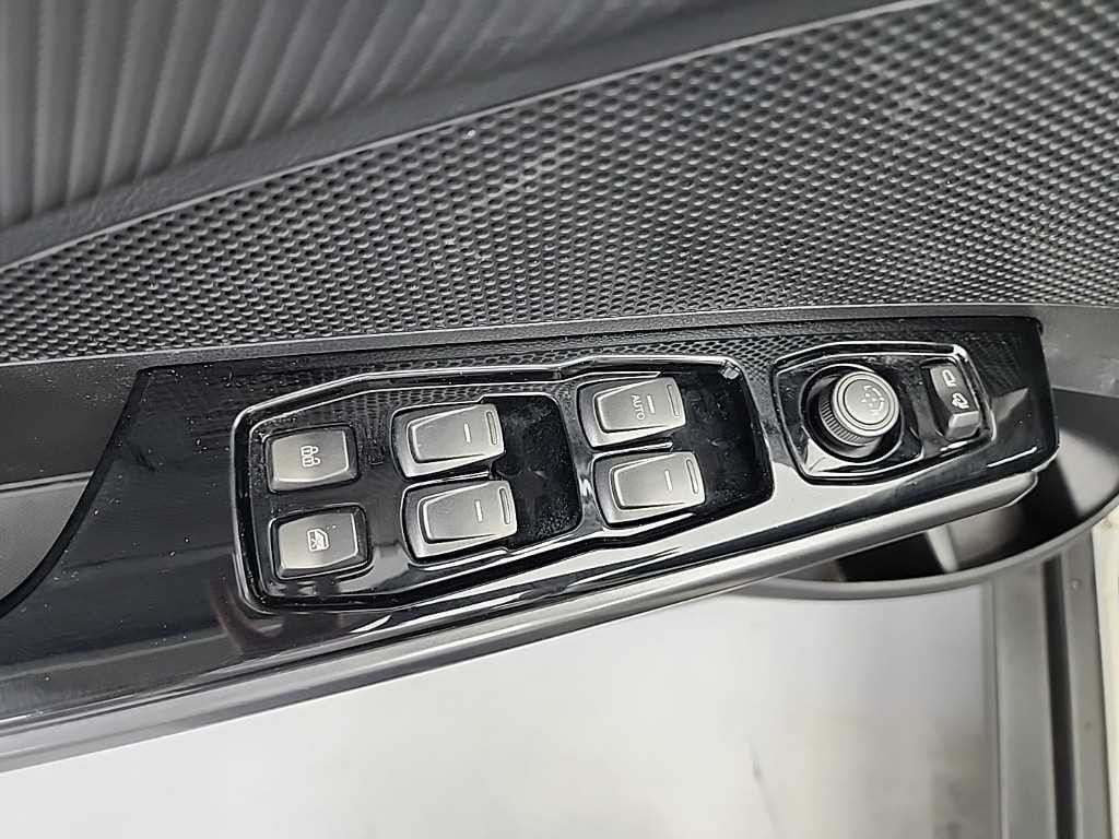 KG모빌리티(쌍용) 티볼리 베리 뉴 티볼리 2WD 가솔린 1.5 V5 이미지 18