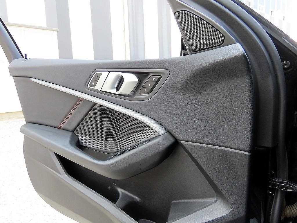 BMW 1시리즈 1시리즈 (F40) 118d 스포츠 이미지 12