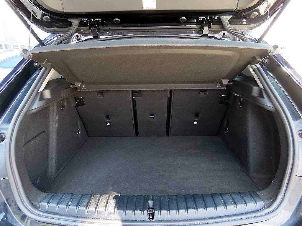 BMW 1시리즈 1시리즈 (F40) 118d 스포츠 이미지 17