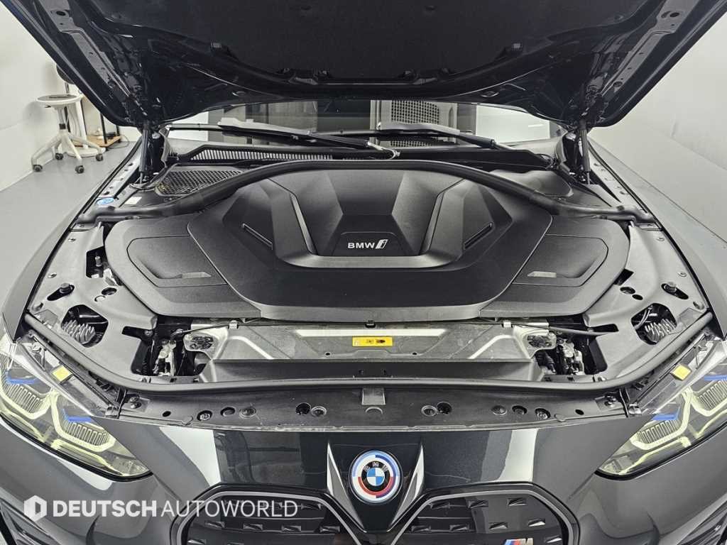 BMW i4 eDrive 40 M 스포츠 프로 이미지 6