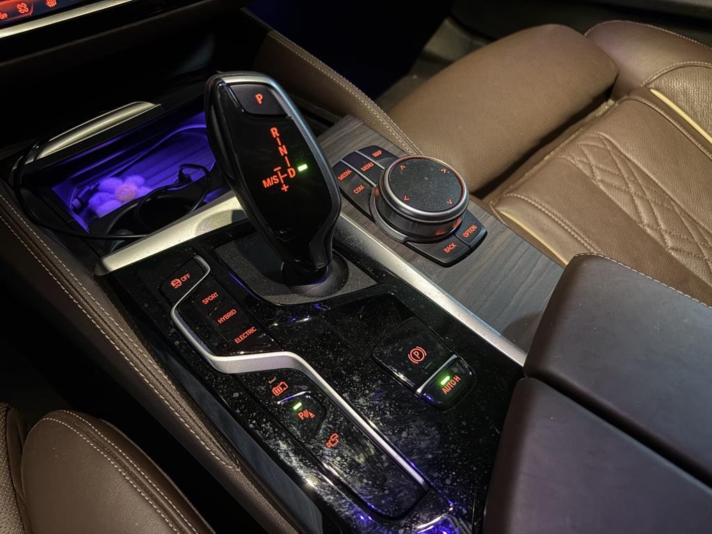 BMW 5시리즈 5시리즈 (G30) 530e 럭셔리 이미지 16