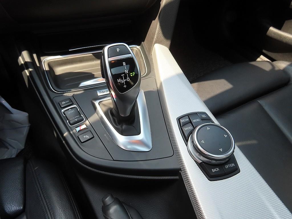 BMW 4시리즈 4시리즈 (F32) 420d xDRIVE 쿠페 M 스포츠 이미지 11