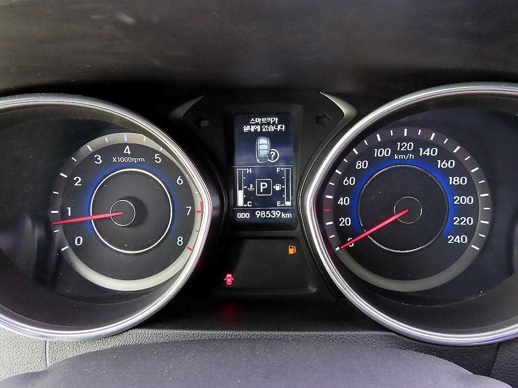 현대 아반떼 더 뉴 아반떼 1.6 GDI 모던 이미지 8