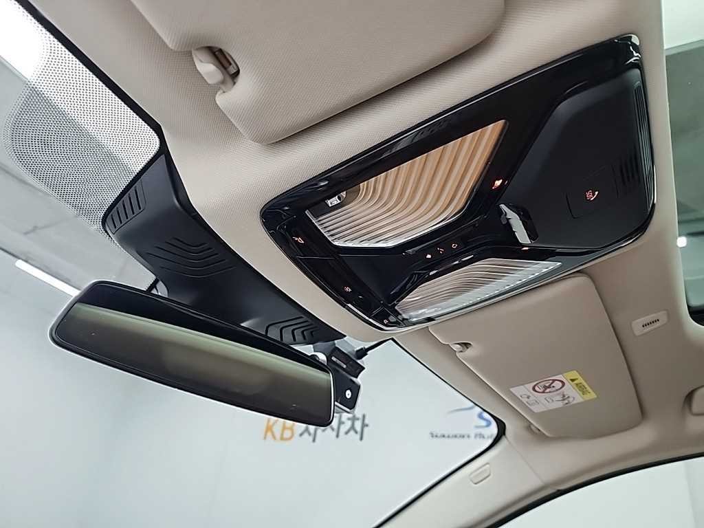 BMW 5시리즈 5시리즈 (G30) 520i 럭셔리 이미지 17