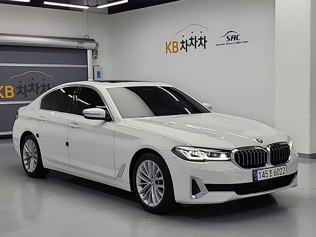 BMW 5시리즈 5시리즈 (G30) 520i 럭셔리 이미지 4