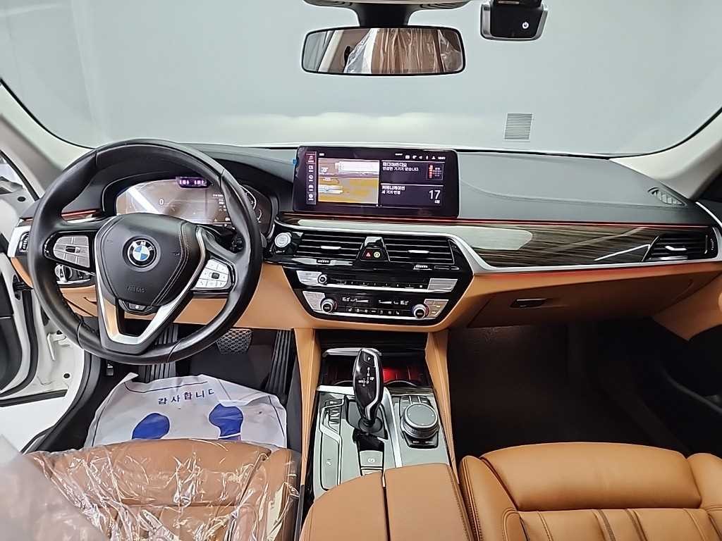 BMW 5시리즈 5시리즈 (G30) 520i 럭셔리 이미지 7