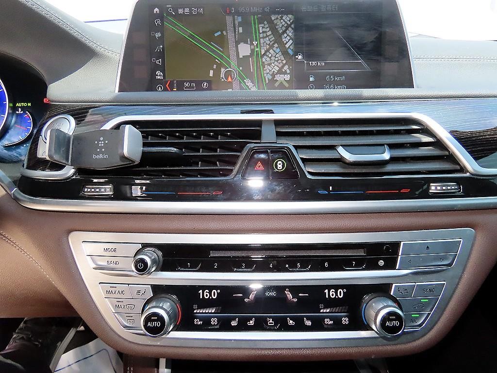BMW 7시리즈 7시리즈 (G11) 740d xDrive M 스포츠 이미지 14