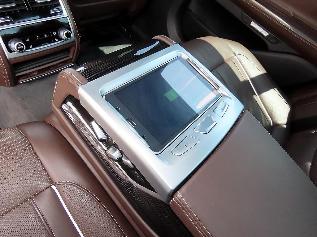 BMW 7시리즈 7시리즈 (G11) 740d xDrive M 스포츠 이미지 15