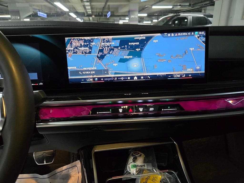 BMW 7시리즈 7시리즈 (G70) 740d xDrive M 스포츠 이미지 10