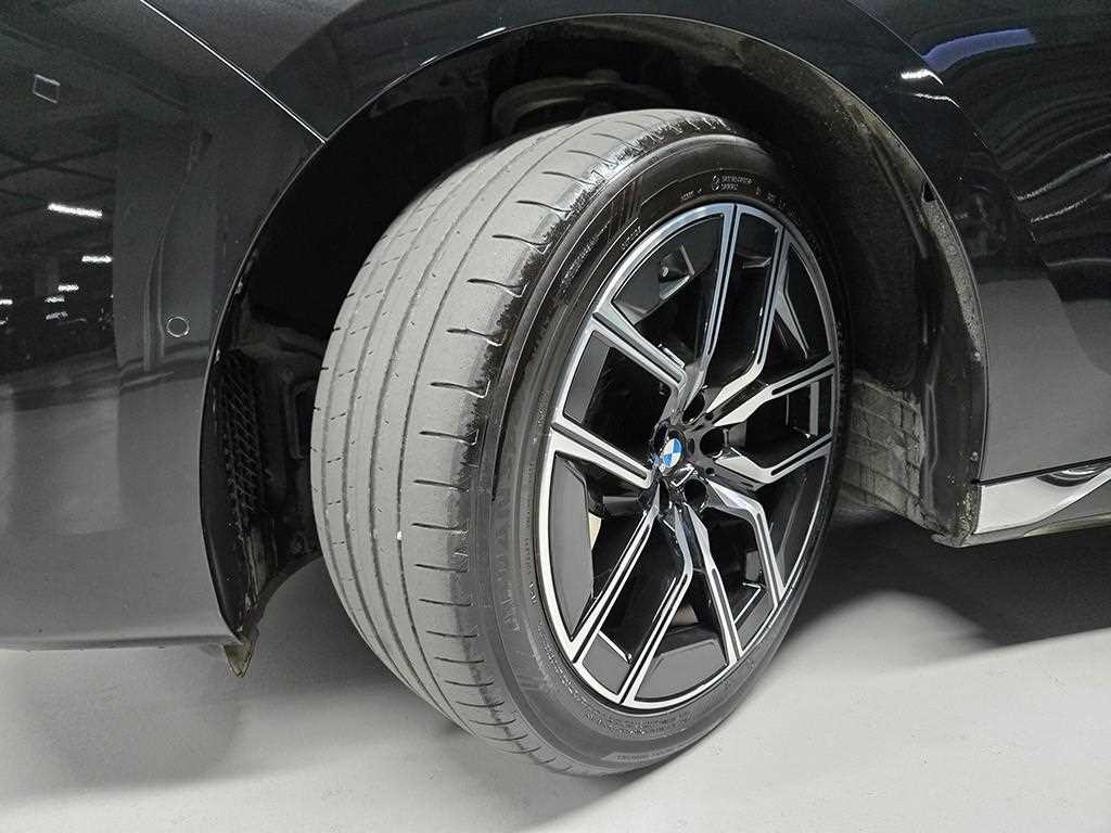 BMW 7시리즈 7시리즈 (G70) 740d xDrive M 스포츠 이미지 20