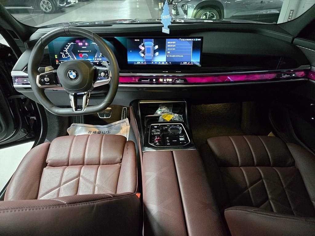 BMW 7시리즈 7시리즈 (G70) 740d xDrive M 스포츠 이미지 9