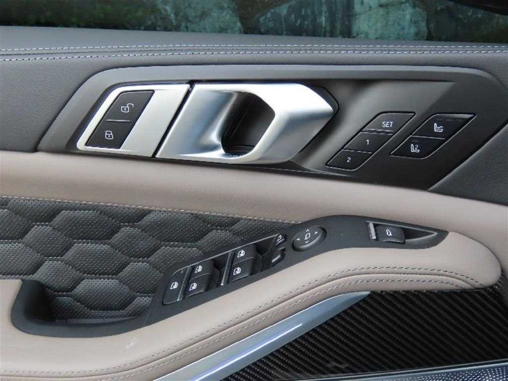 BMW X5M X5M (F95) 4.4 컴페티션 이미지 12