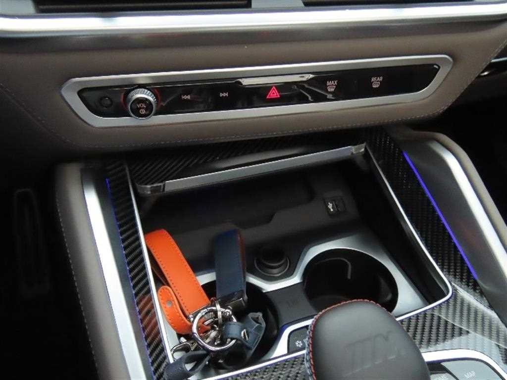 BMW X5M X5M (F95) 4.4 컴페티션 이미지 7