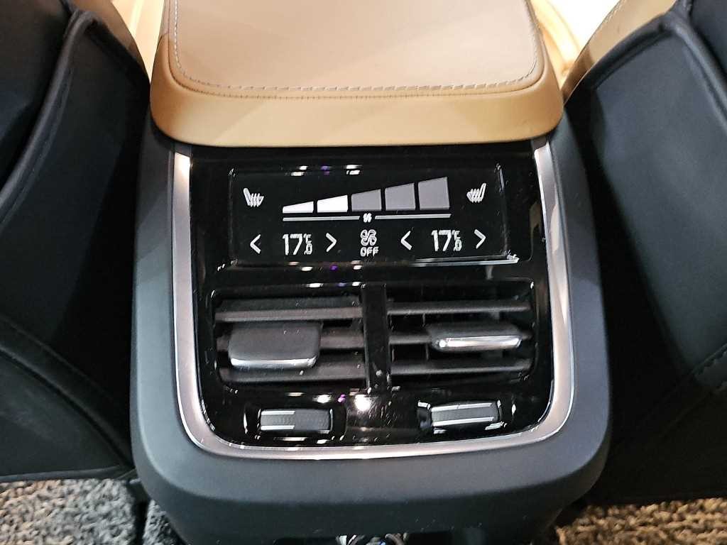 볼보 S90 D5 AWD 인스크립션 이미지 13