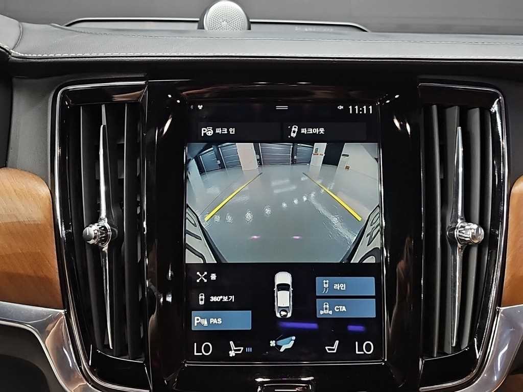 볼보 S90 D5 AWD 인스크립션 이미지 16