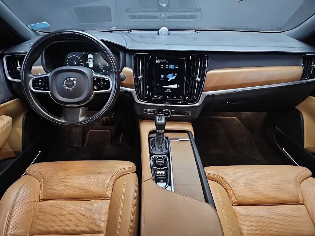 볼보 S90 D5 AWD 인스크립션 이미지 7