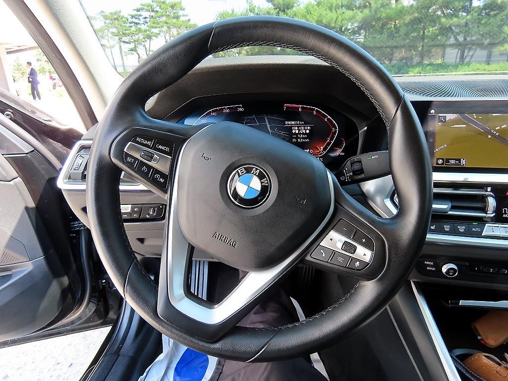 BMW 3시리즈 3시리즈 (G20) 320i 이미지 8