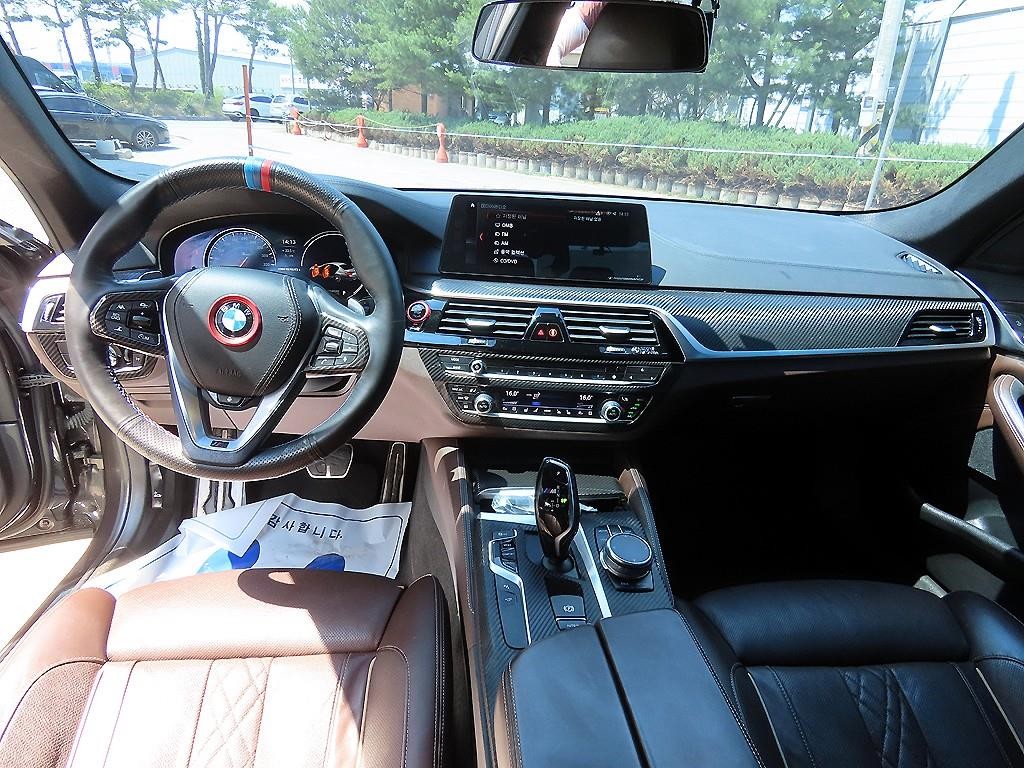 BMW 5시리즈 5시리즈 (G30) 530i xDrive M 스포츠 플러스 이미지 7