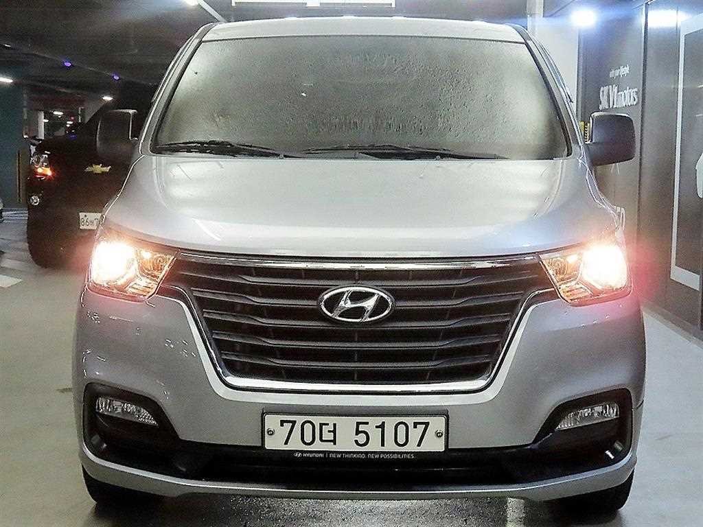 현대 스타렉스 더 뉴 그랜드 스타렉스 2WD 웨건 12인승 모던 이미지 2
