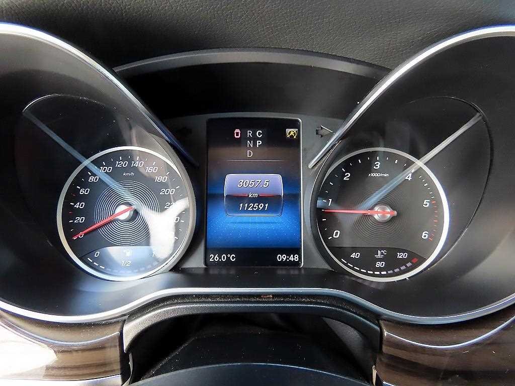 벤츠 V 클래스 V클래스 V300 d 이미지 10