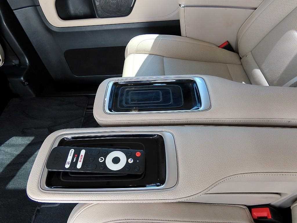 벤츠 V 클래스 V클래스 V300 d 이미지 14