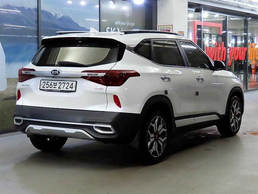 기아 셀토스 가솔린 1.6 터보 2WD 노블레스 이미지 4