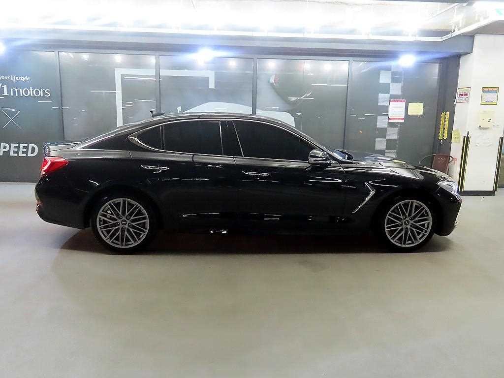 제네시스 G70 2.0T 어드밴스드 이미지 3