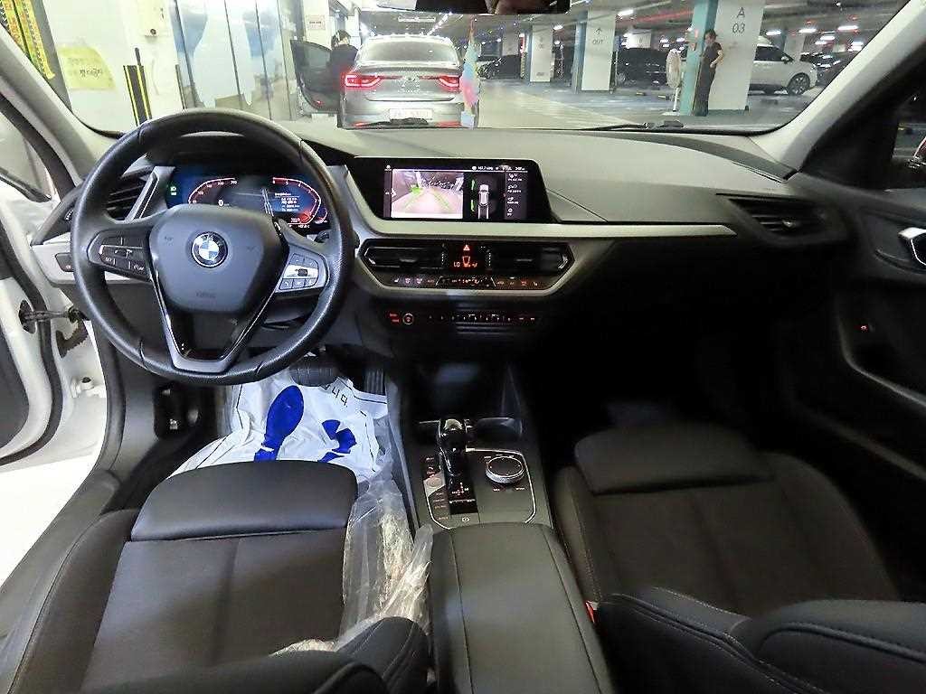 BMW 1시리즈 1시리즈 (F40) 118d 조이 퍼스트 에디션 이미지 10