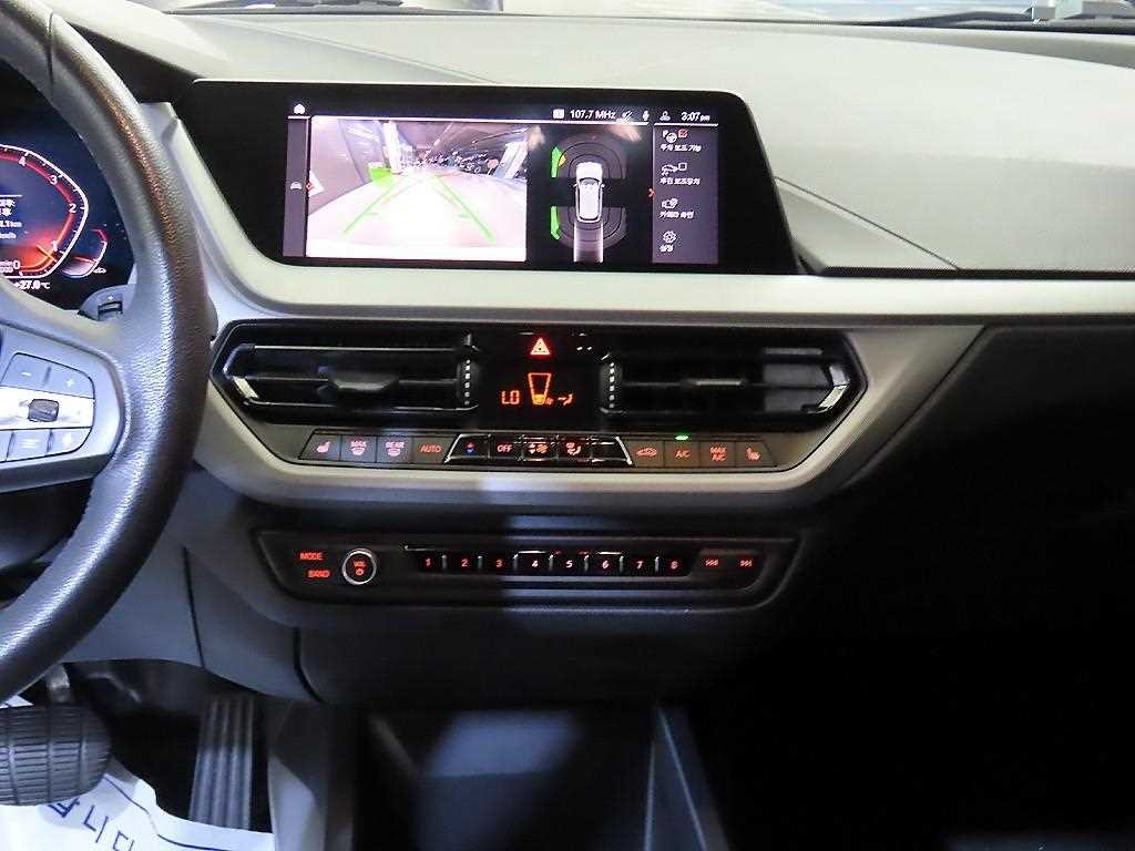 BMW 1시리즈 1시리즈 (F40) 118d 조이 퍼스트 에디션 이미지 11