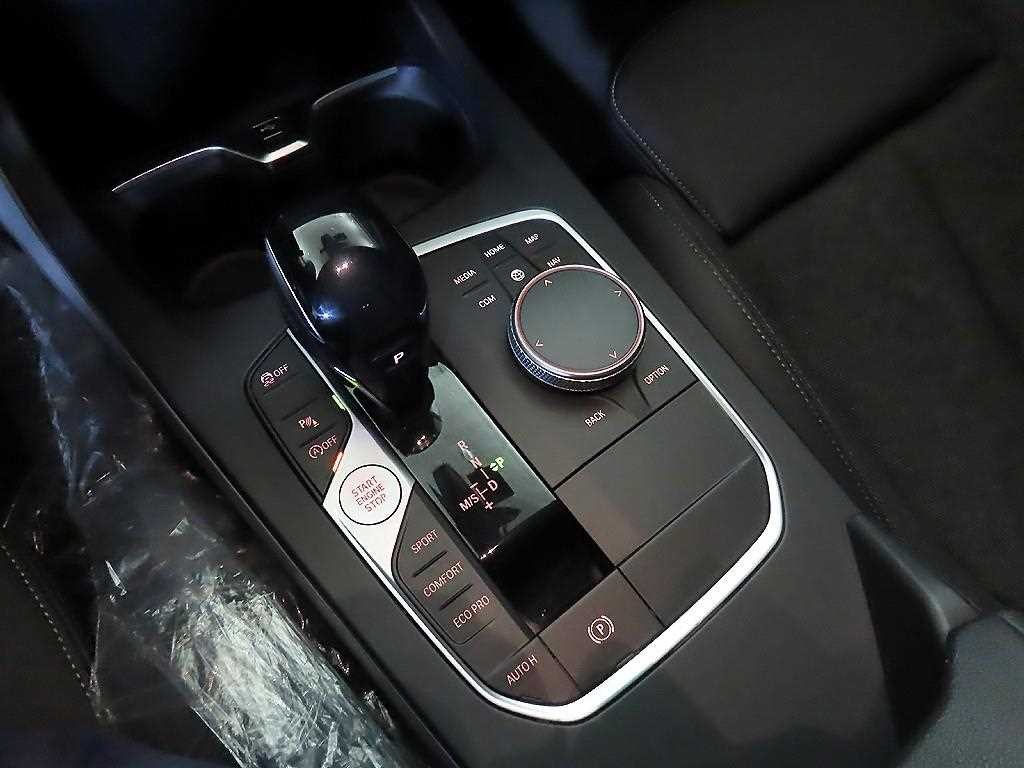 BMW 1시리즈 1시리즈 (F40) 118d 조이 퍼스트 에디션 이미지 12