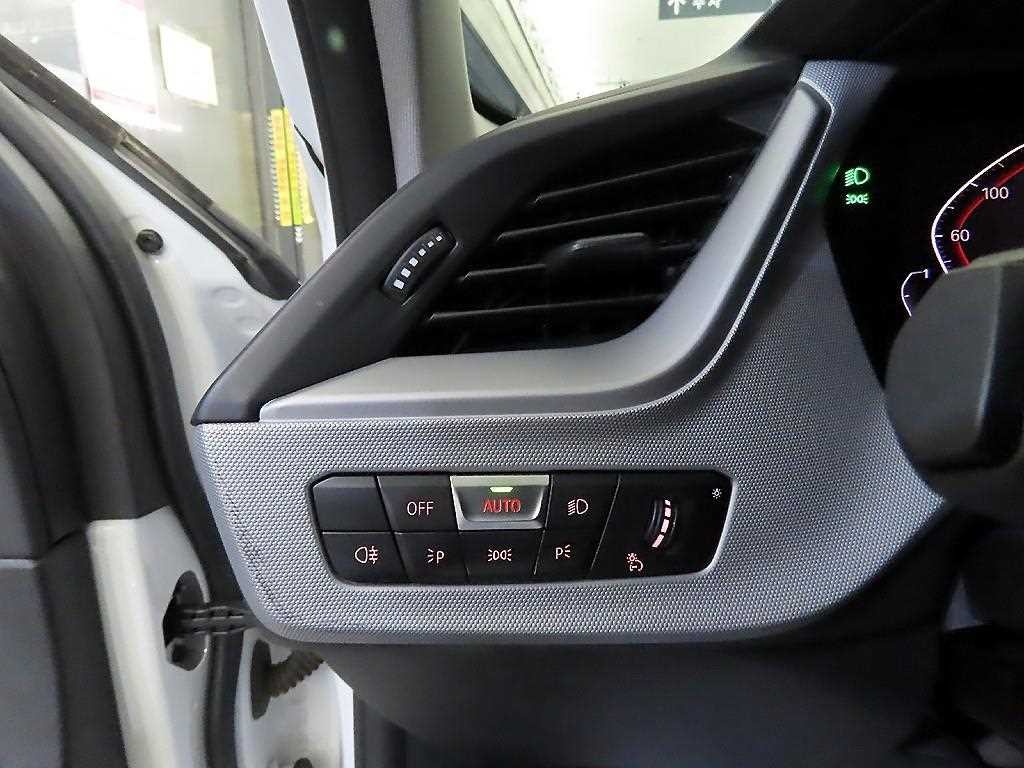 BMW 1시리즈 1시리즈 (F40) 118d 조이 퍼스트 에디션 이미지 17