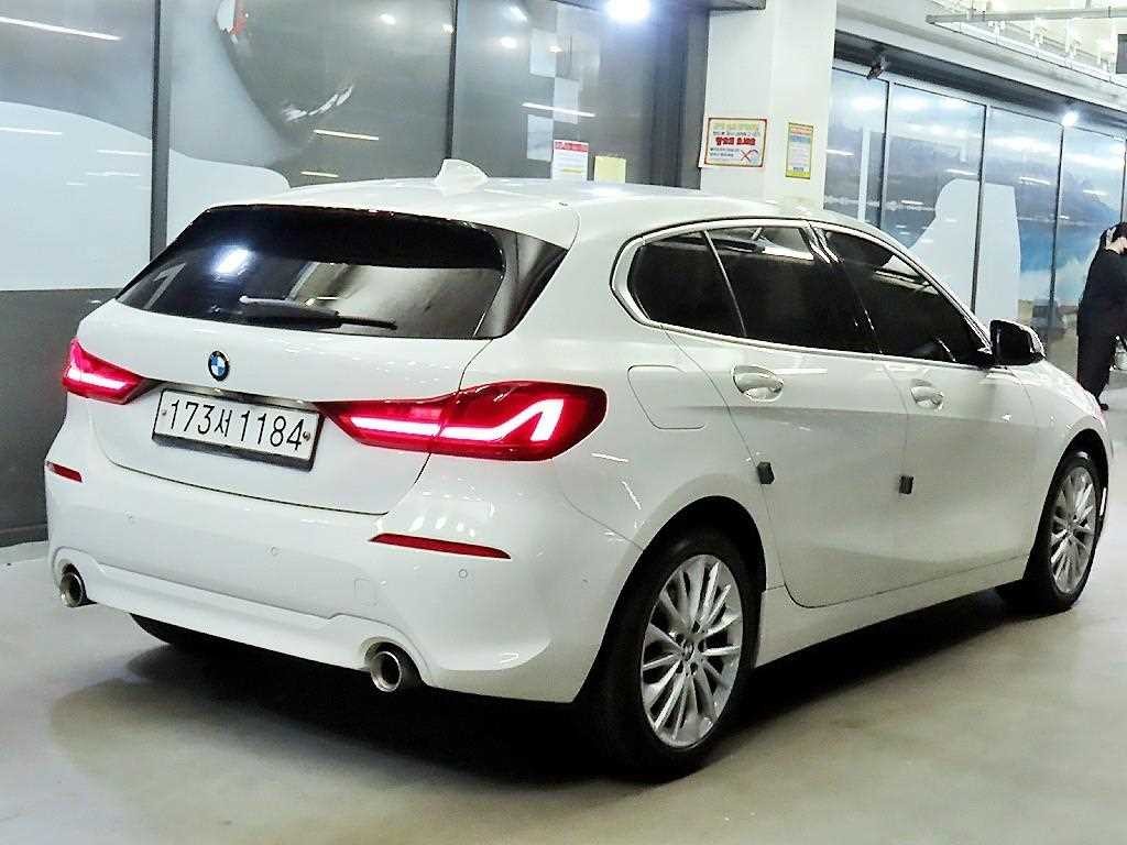 BMW 1시리즈 1시리즈 (F40) 118d 조이 퍼스트 에디션 이미지 4