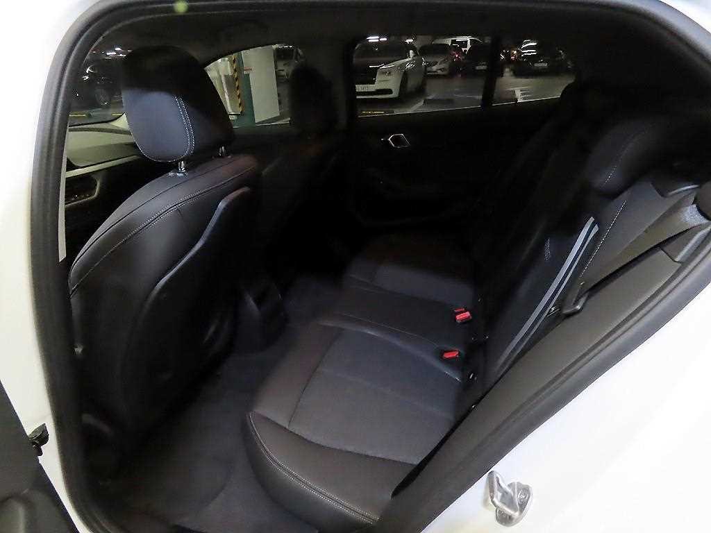 BMW 1시리즈 1시리즈 (F40) 118d 조이 퍼스트 에디션 이미지 7