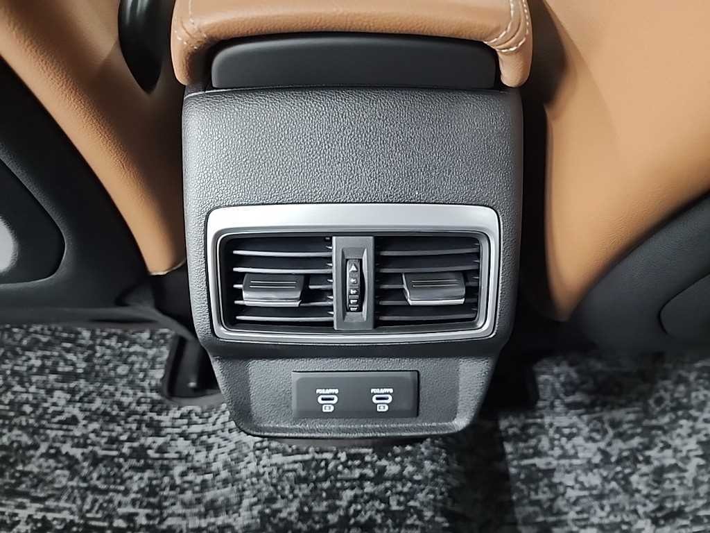 르노코리아(삼성) QM6 더뉴QM6 가솔린 2.0 GDe RE 2WD 이미지 13