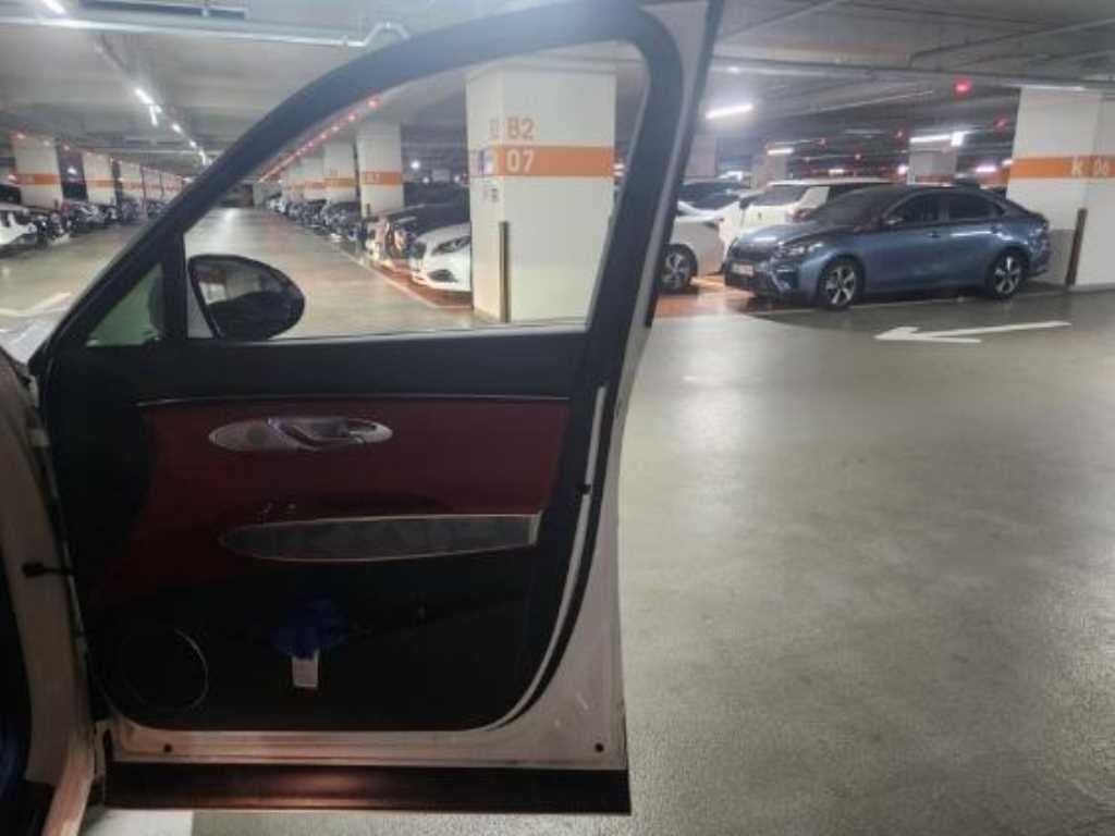 제네시스 GV70 2.5T 가솔린 2WD 스포츠 이미지 12