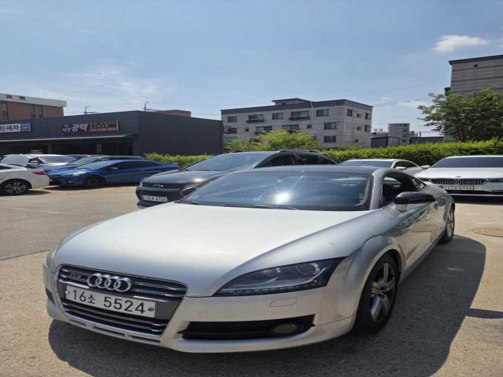 아우디 TT 뉴TT 2.0 TFSI 쿠페 이미지 2