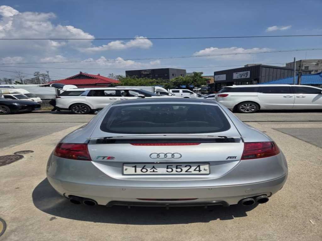 아우디 TT 뉴TT 2.0 TFSI 쿠페 이미지 3