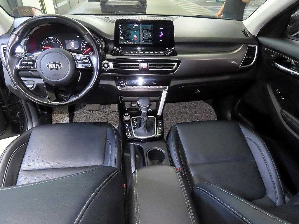 기아 셀토스 디젤 1.6 2WD 노블레스 이미지 10