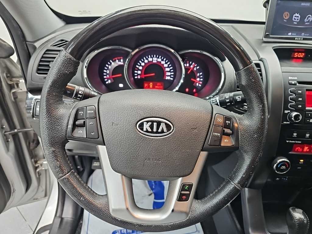 기아 쏘렌토 쏘렌토 R 디젤 2WD 2.0 TLX 최고급형 이미지 9
